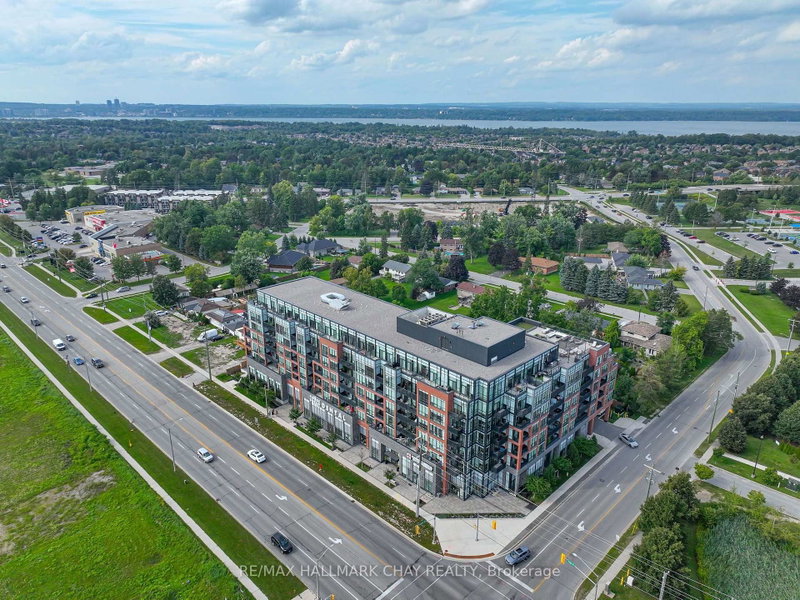 317 - 681 Yonge Street