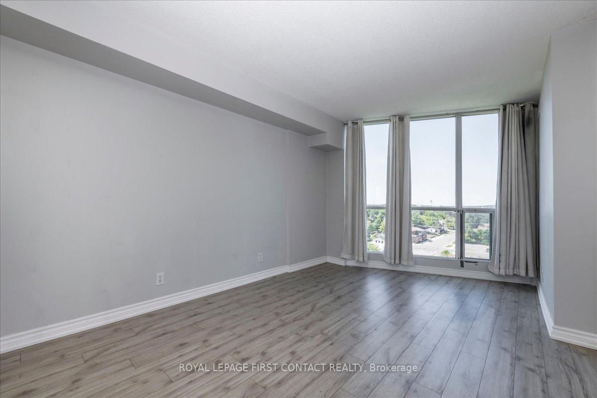 65 Ellen Street • #709 • Barrie, ON photo 13