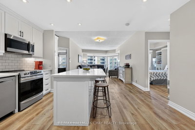 37 Ellen Street • #805 • Barrie, ON photo 5