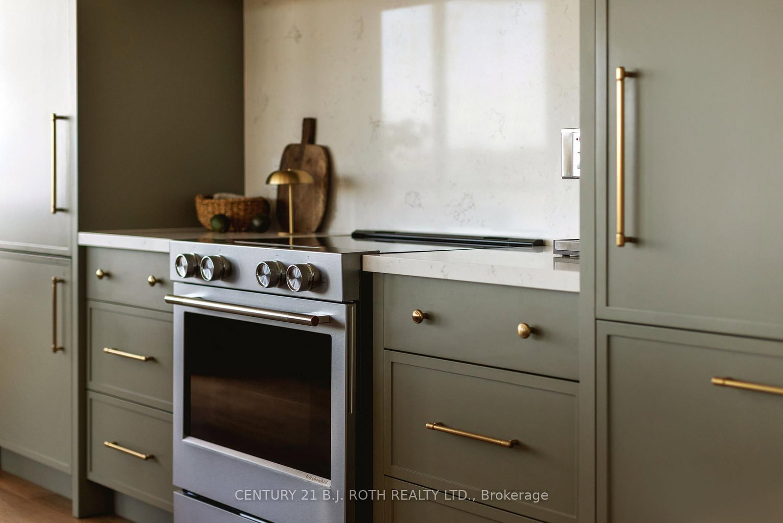 33 Ellen Street • #904 • Barrie, ON photo 12