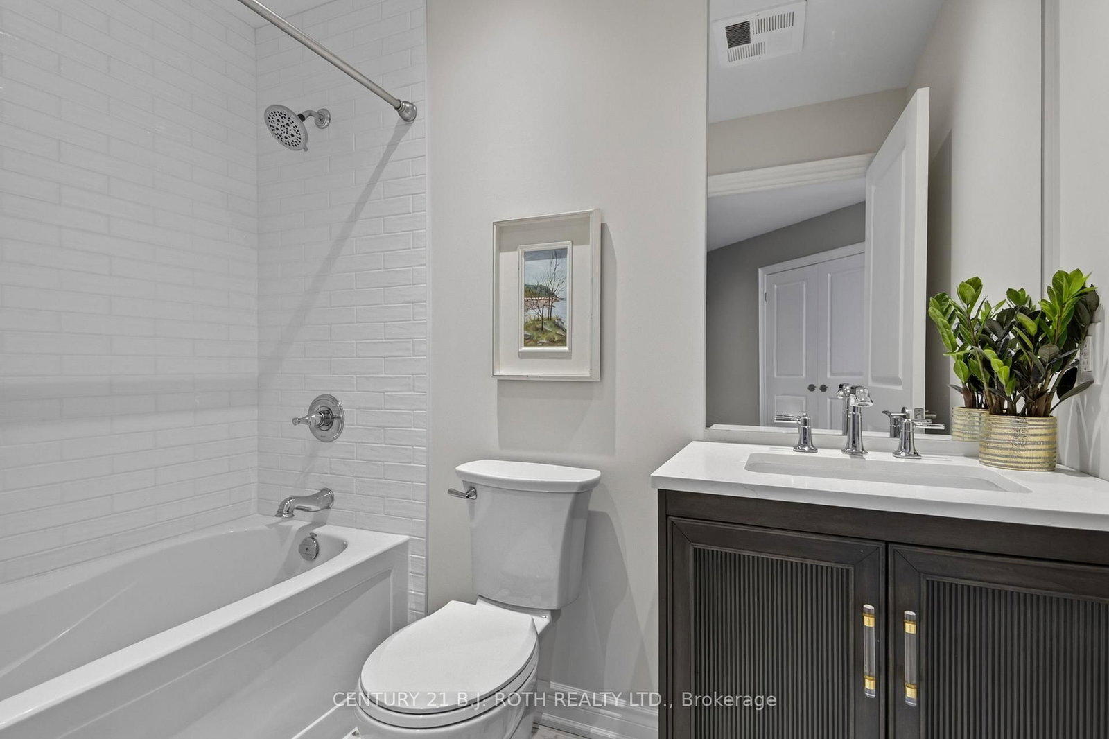 33 Ellen Street • #904 • Barrie, ON photo 15