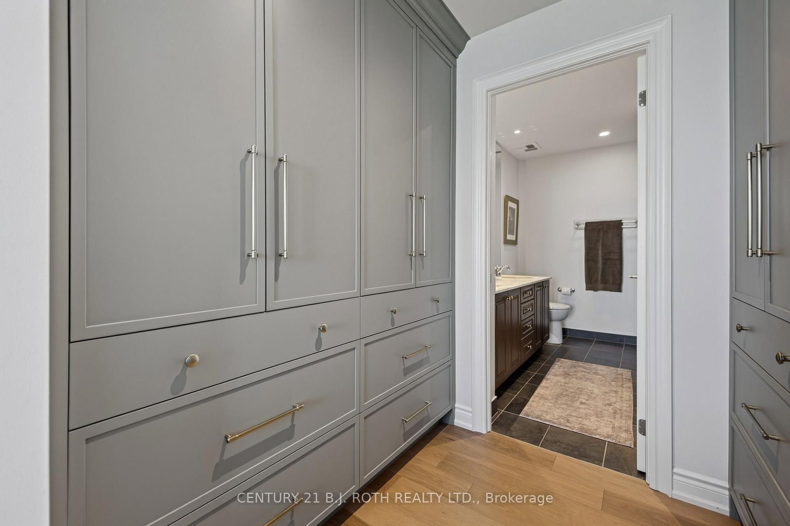 33 Ellen Street • #904 • Barrie, ON photo 24