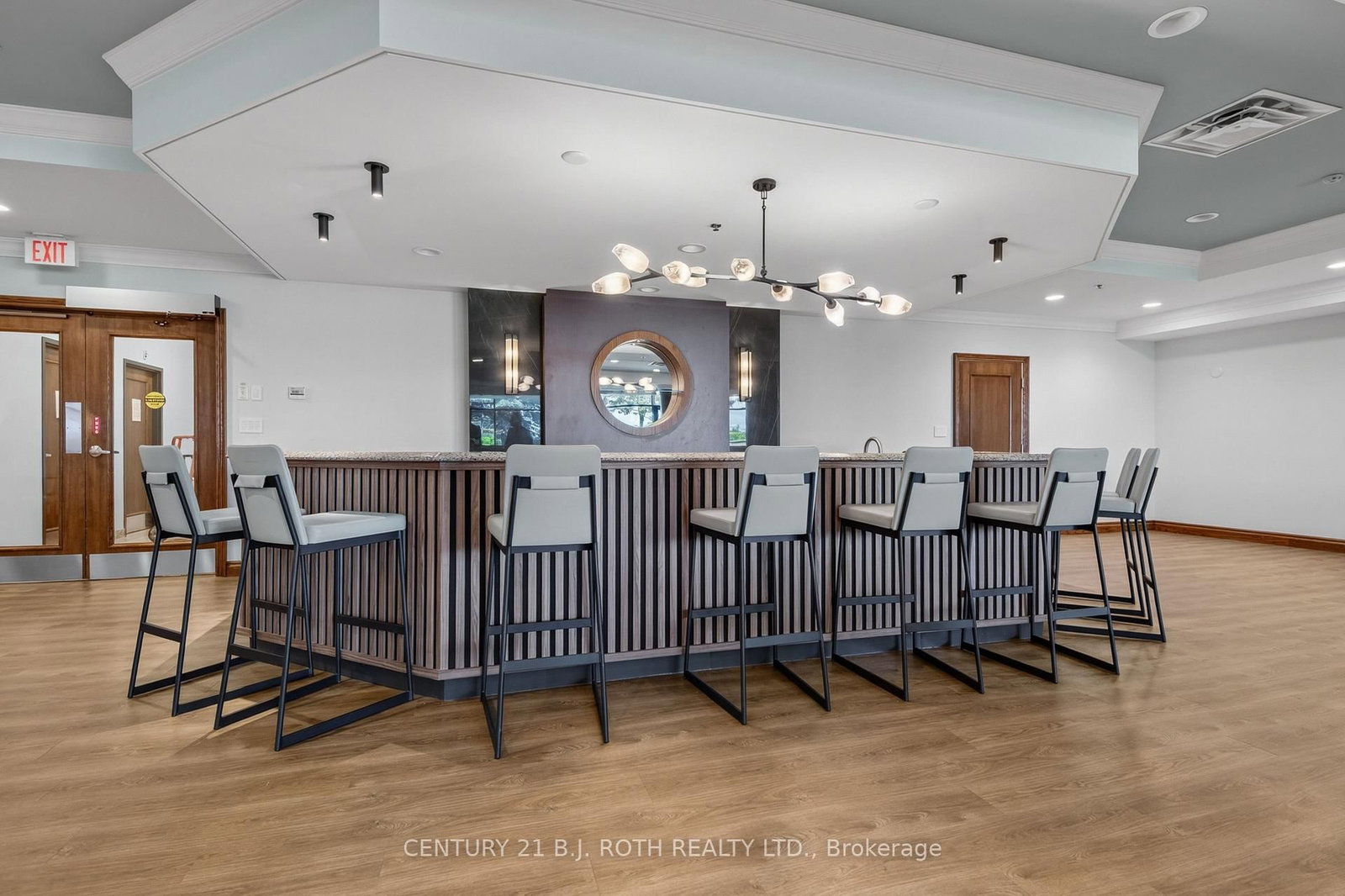 33 Ellen Street • #904 • Barrie, ON photo 40