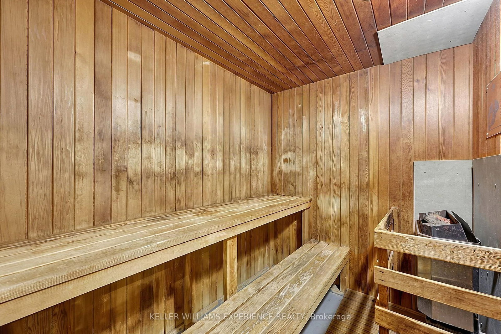 75 ELLEN Street • #904 • Barrie, ON photo 38