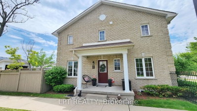 17 Silver Maple Crescent