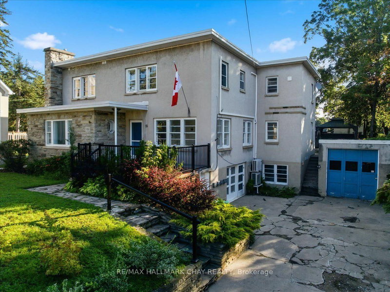 4 - 15 Parkside Drive