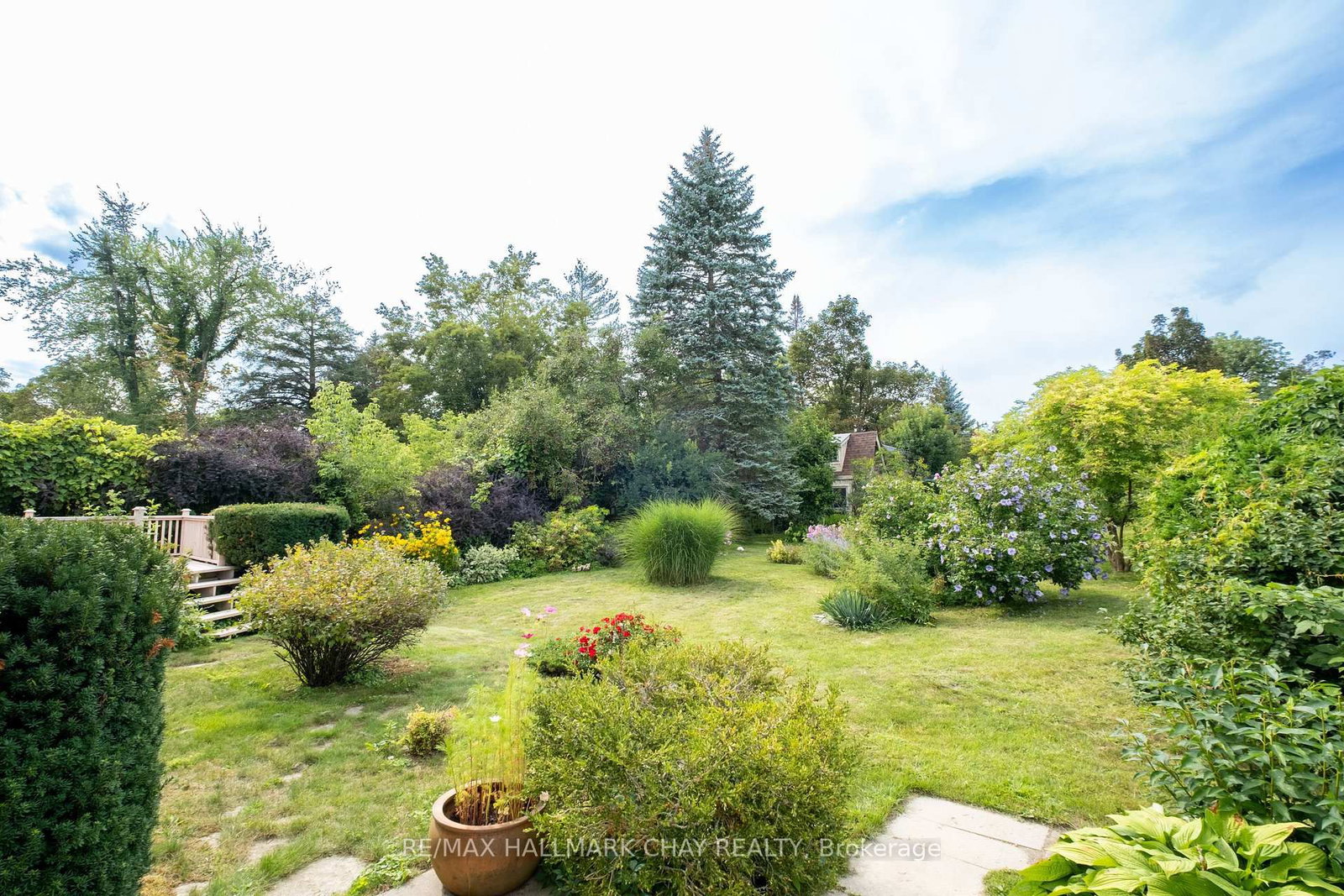 Detached House for sale at 44 Amelia Street, Barrie, Ontario, L4M 1M6 - Codrington - MLS: S13699088