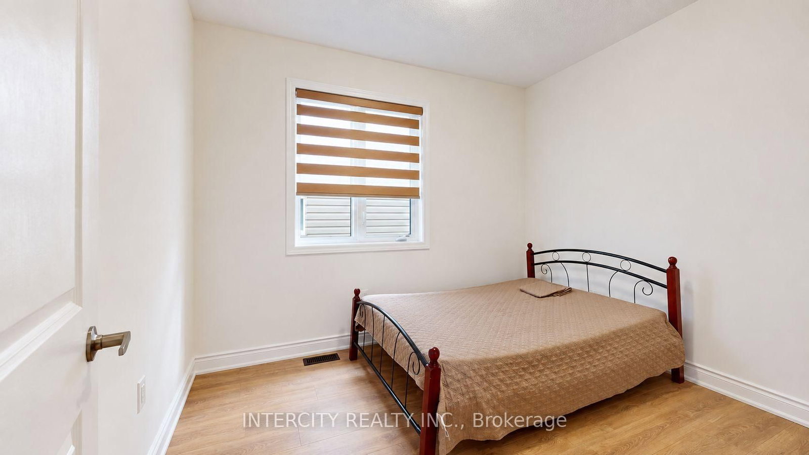17 Union Boulevard • Wasaga Beach, ON photo 37