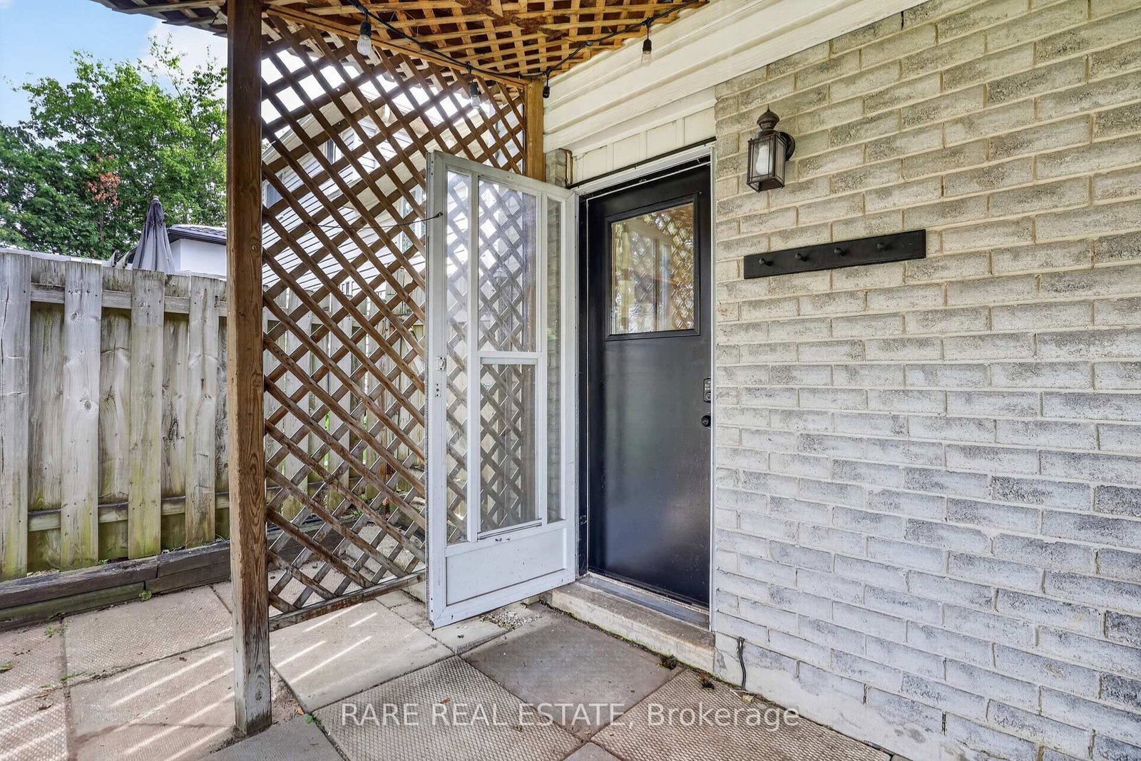 46 Ridgeway Avenue • Barrie, ON photo 26