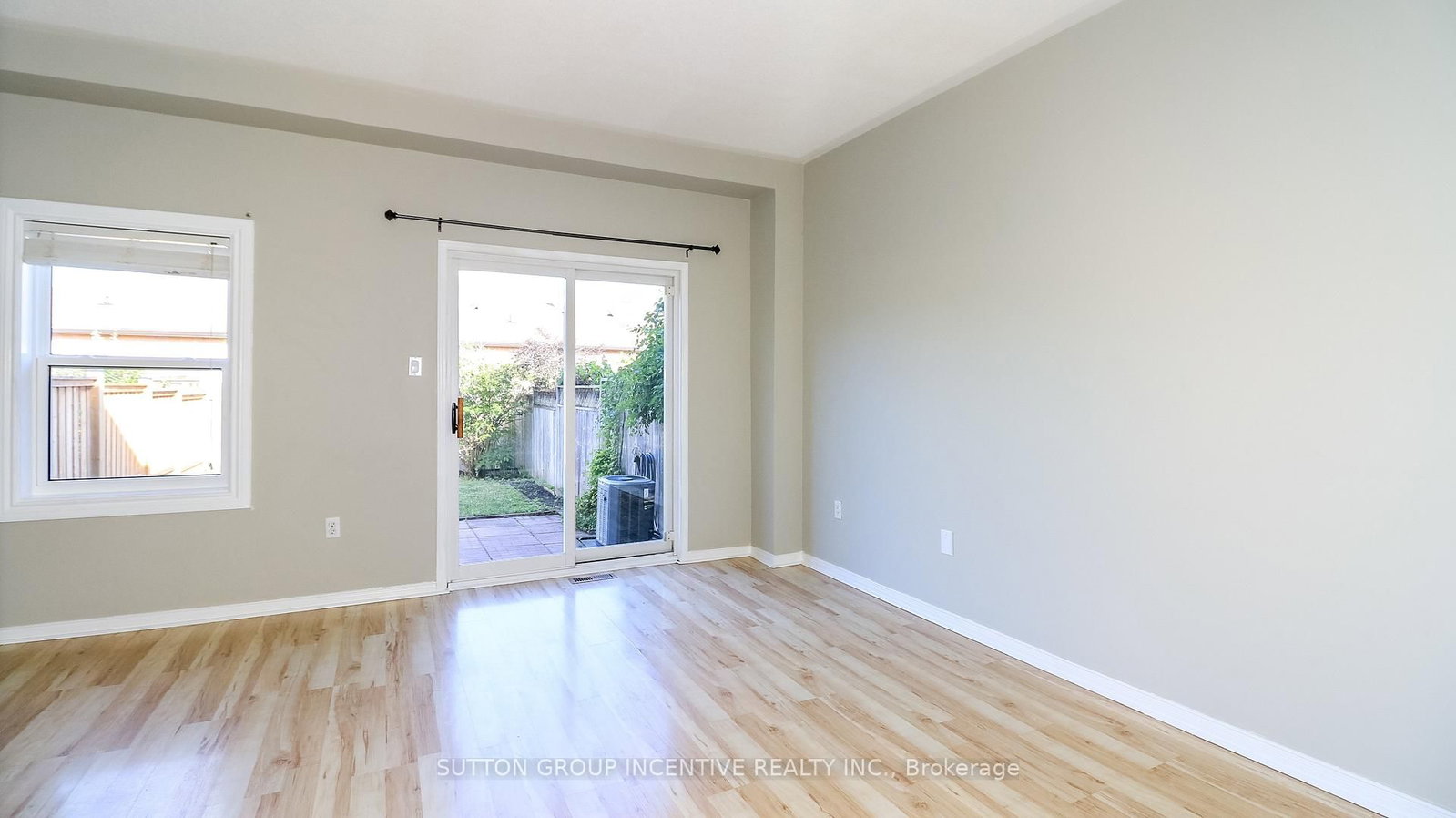 15 Bruce Crescent • Barrie, ON photo 11