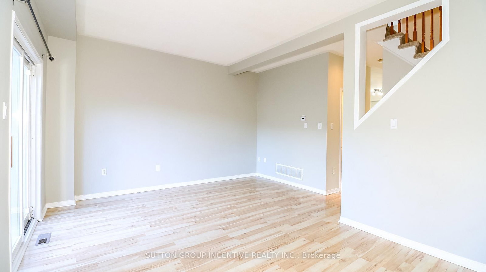 15 Bruce Crescent • Barrie, ON photo 13