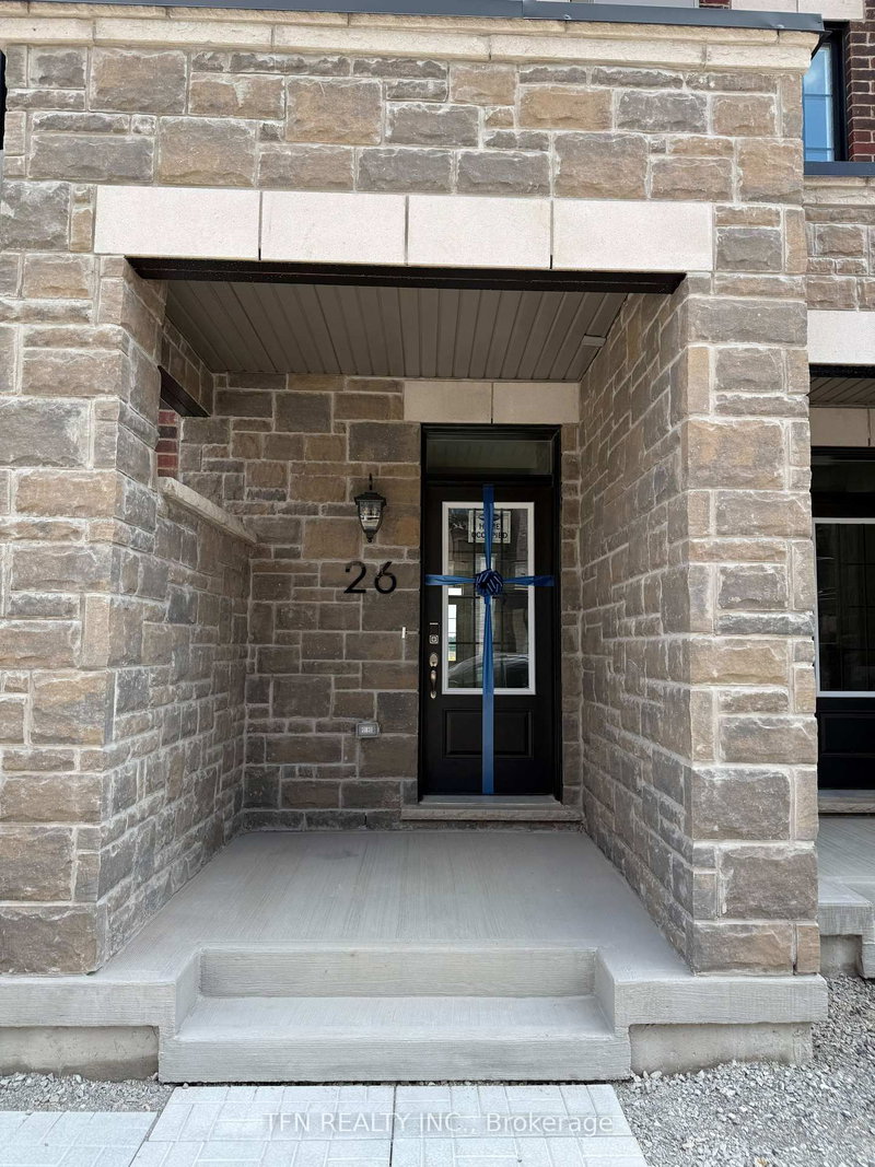 26 Pearen Lane N