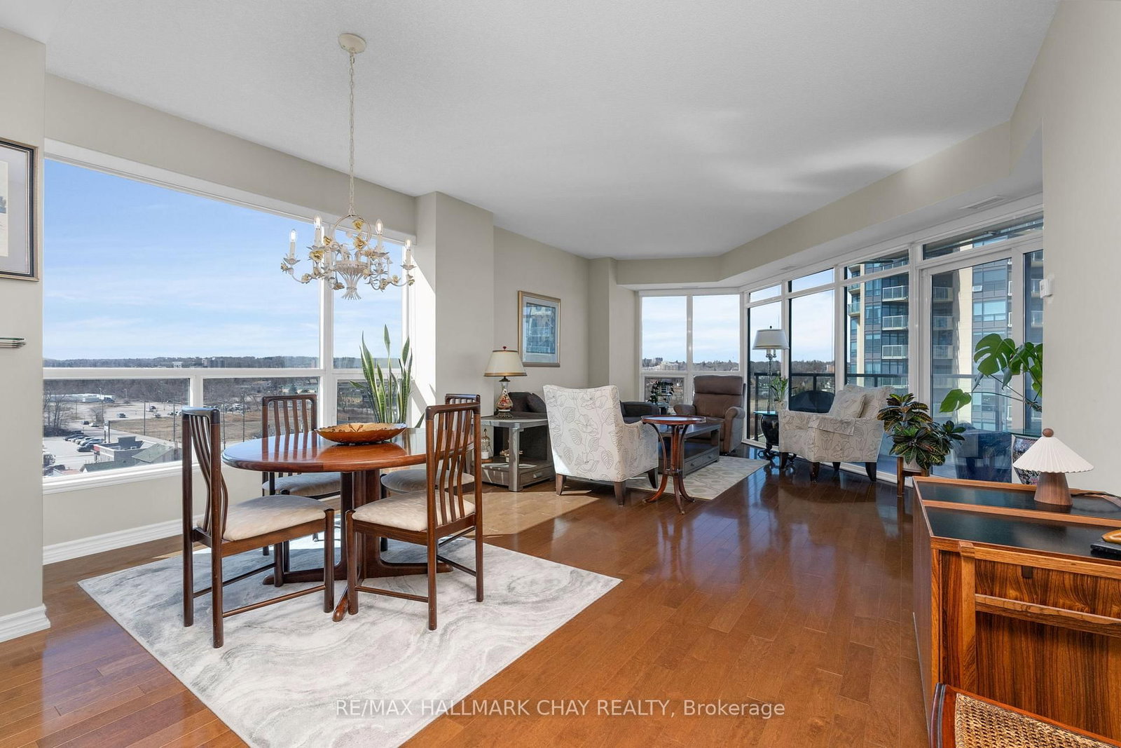 37 Ellen Street • #702 • Barrie, ON photo 12