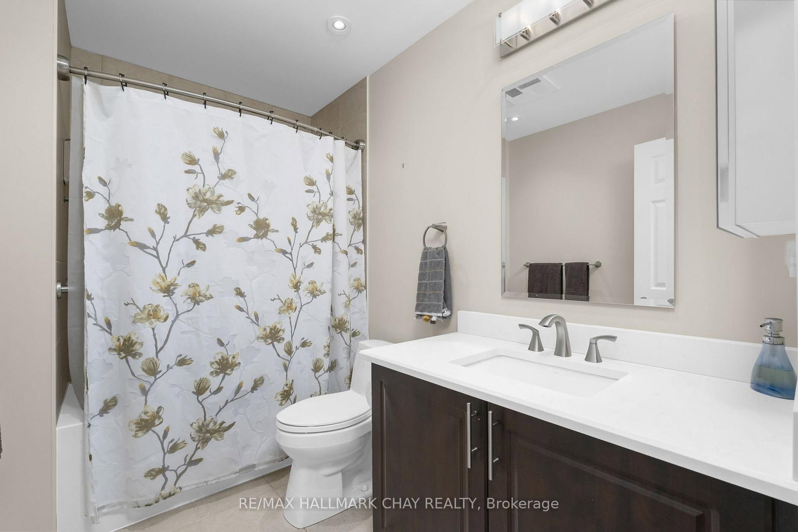 37 Ellen Street • #702 • Barrie, ON photo 19
