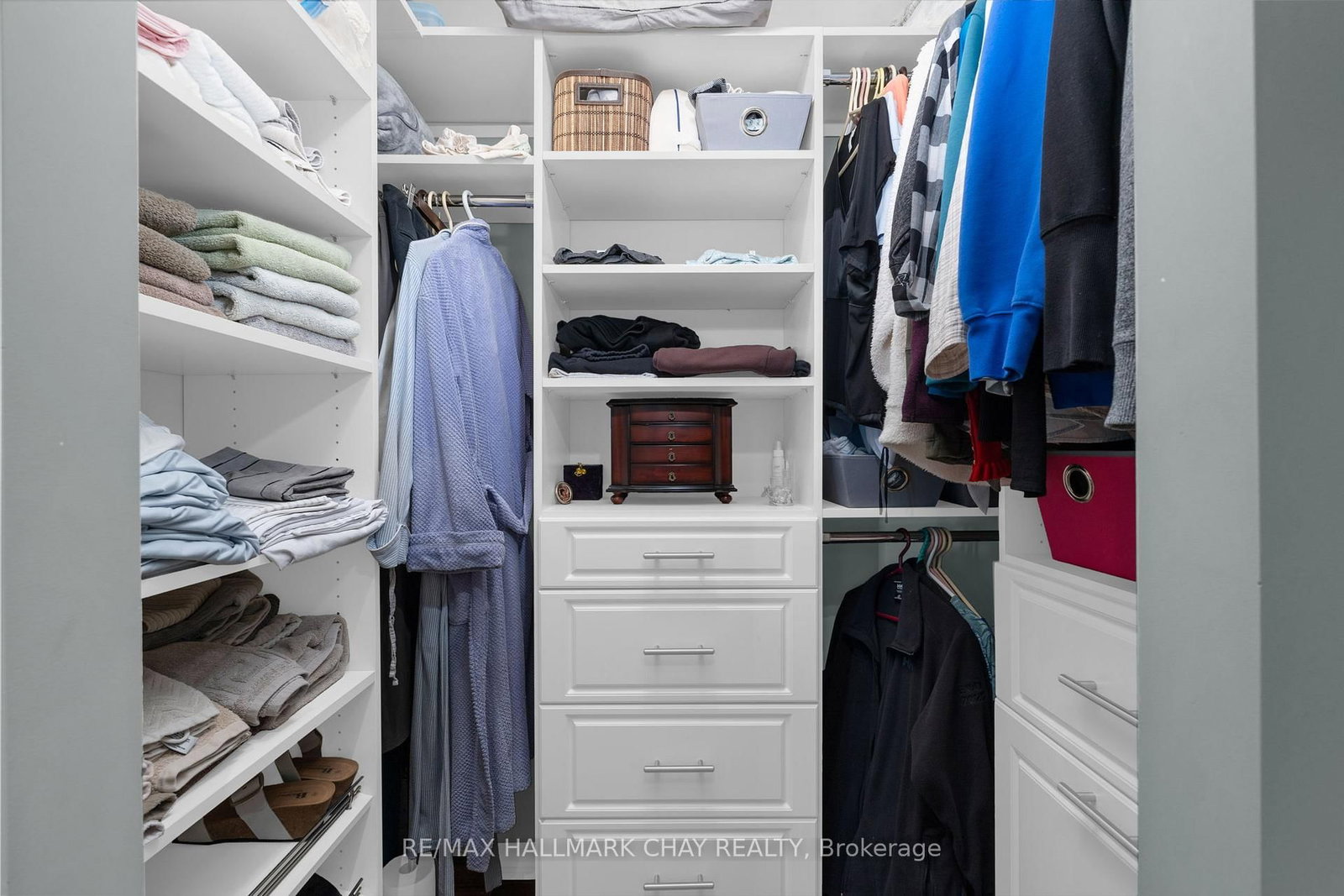 37 Ellen Street • #702 • Barrie, ON photo 22