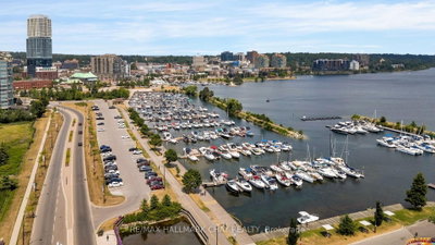 37 Ellen Street • #702 • Barrie, ON photo 4