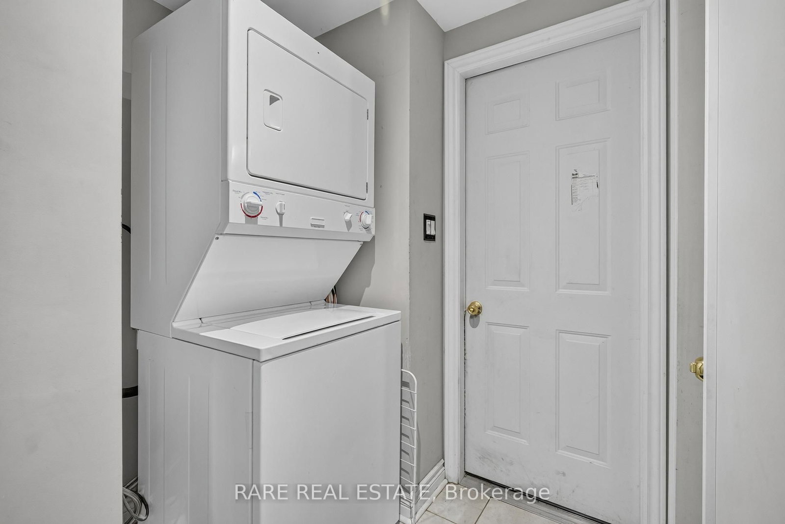25 Edgewood Crescent • Clearview, ON photo 18