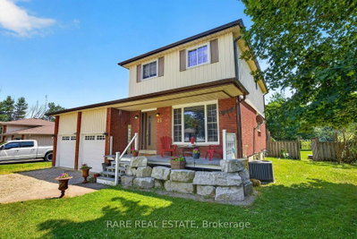 25 Edgewood Crescent • Clearview, ON photo 2