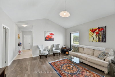 214 SPRINGFIELD Crescent • Clearview, ON photo 7