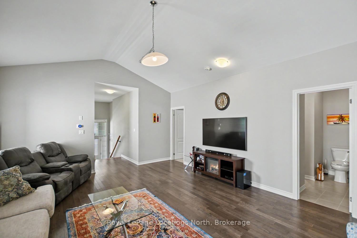 214 SPRINGFIELD Crescent • Clearview, ON photo 9