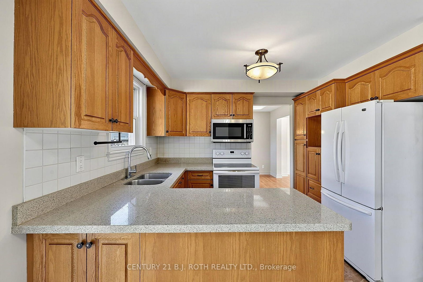 104 WOODSIDE Drive • Orillia, ON photo 11