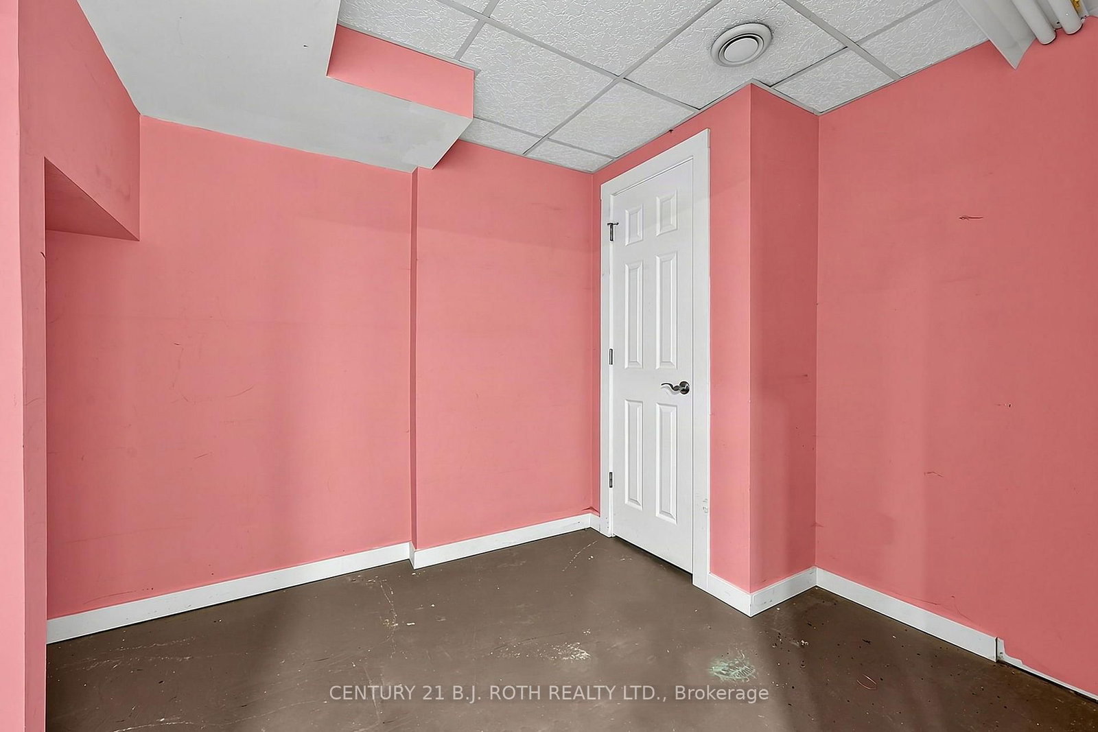 104 WOODSIDE Drive • Orillia, ON photo 31
