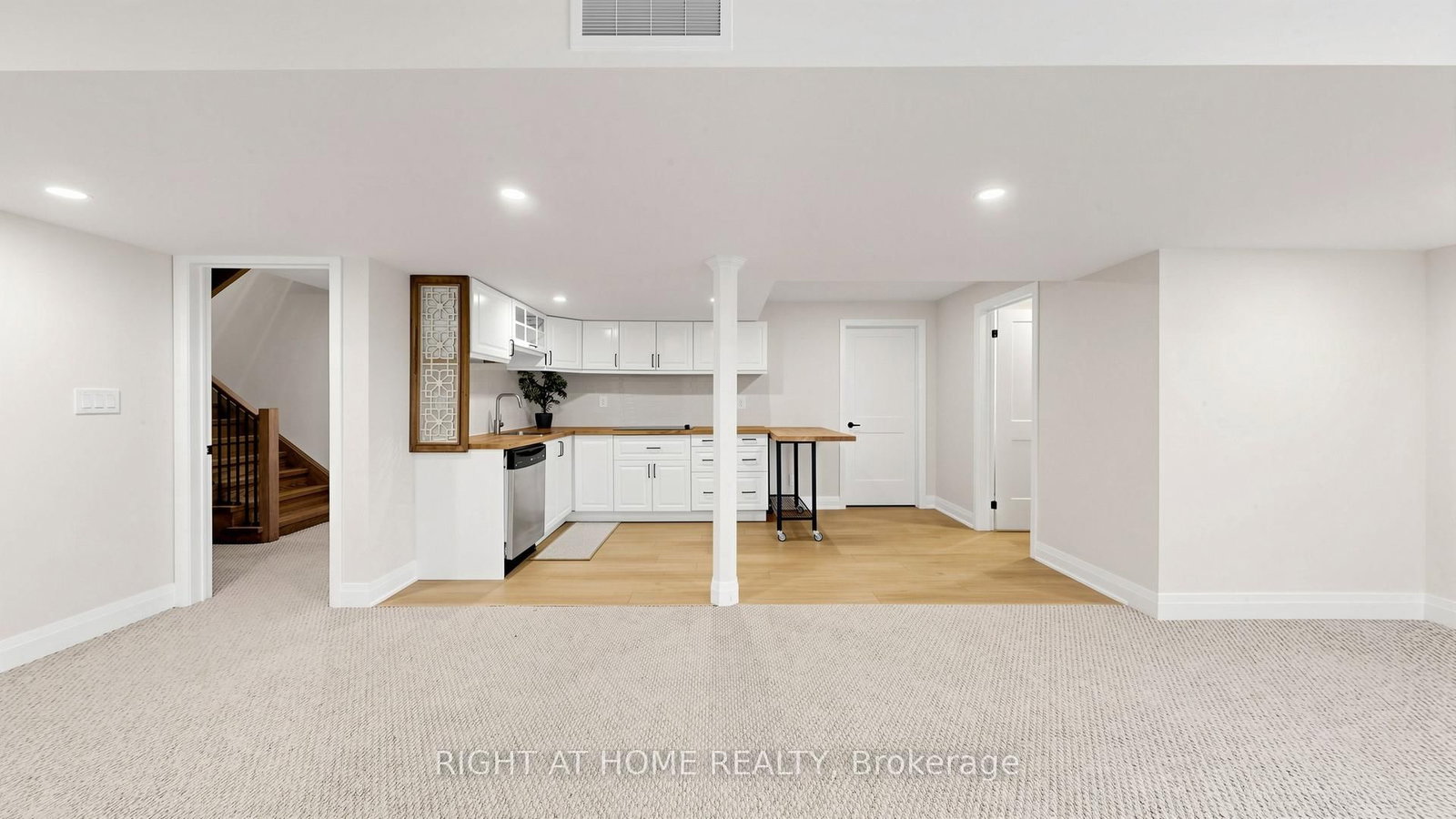 14 Dixon Court • Barrie, ON photo 36