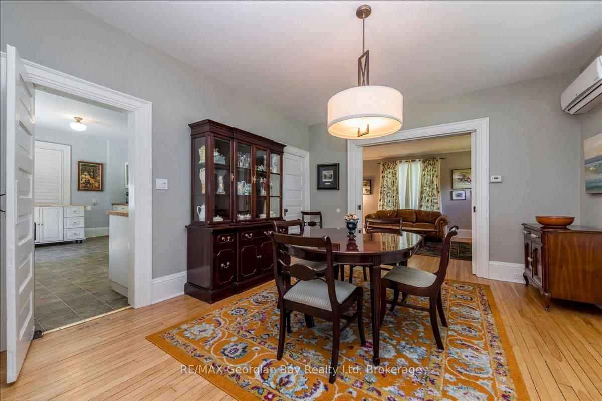 238 Sixth Street • Midland, ON photo 10