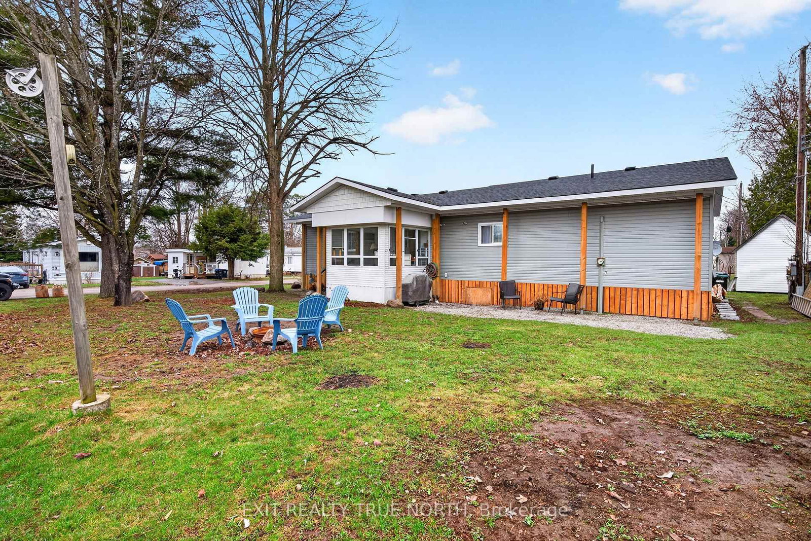 19 Vics Road • Midland, ON photo 15