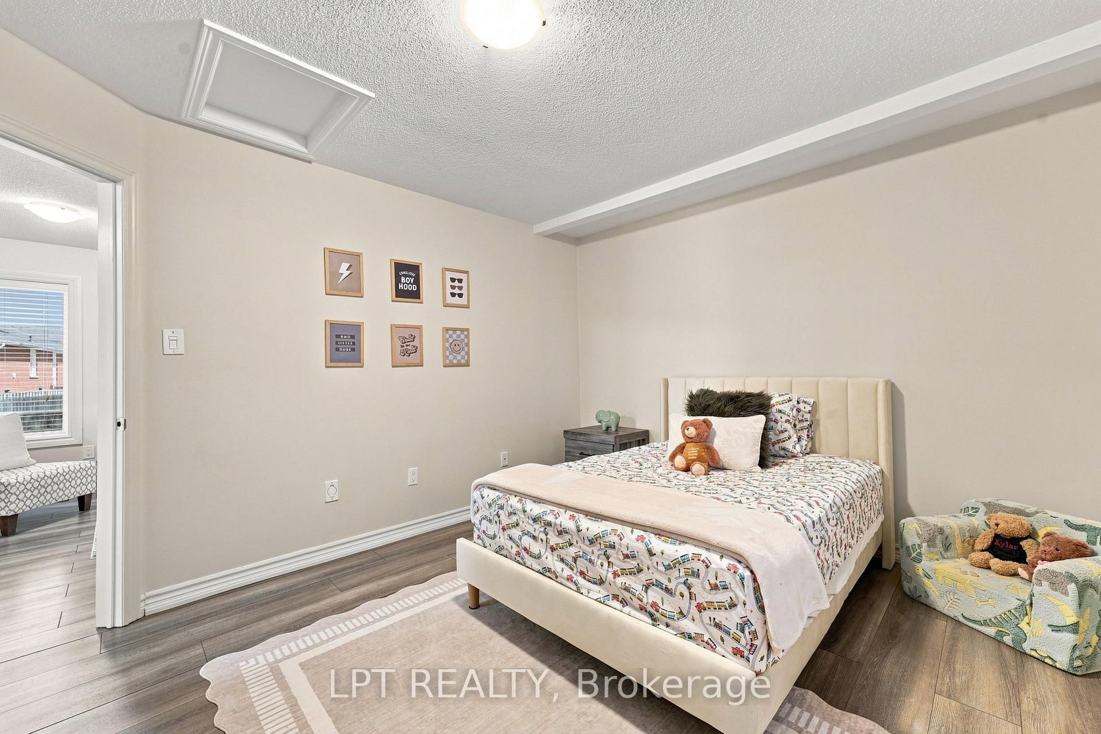 4 Lister Drive • Barrie, ON photo 18