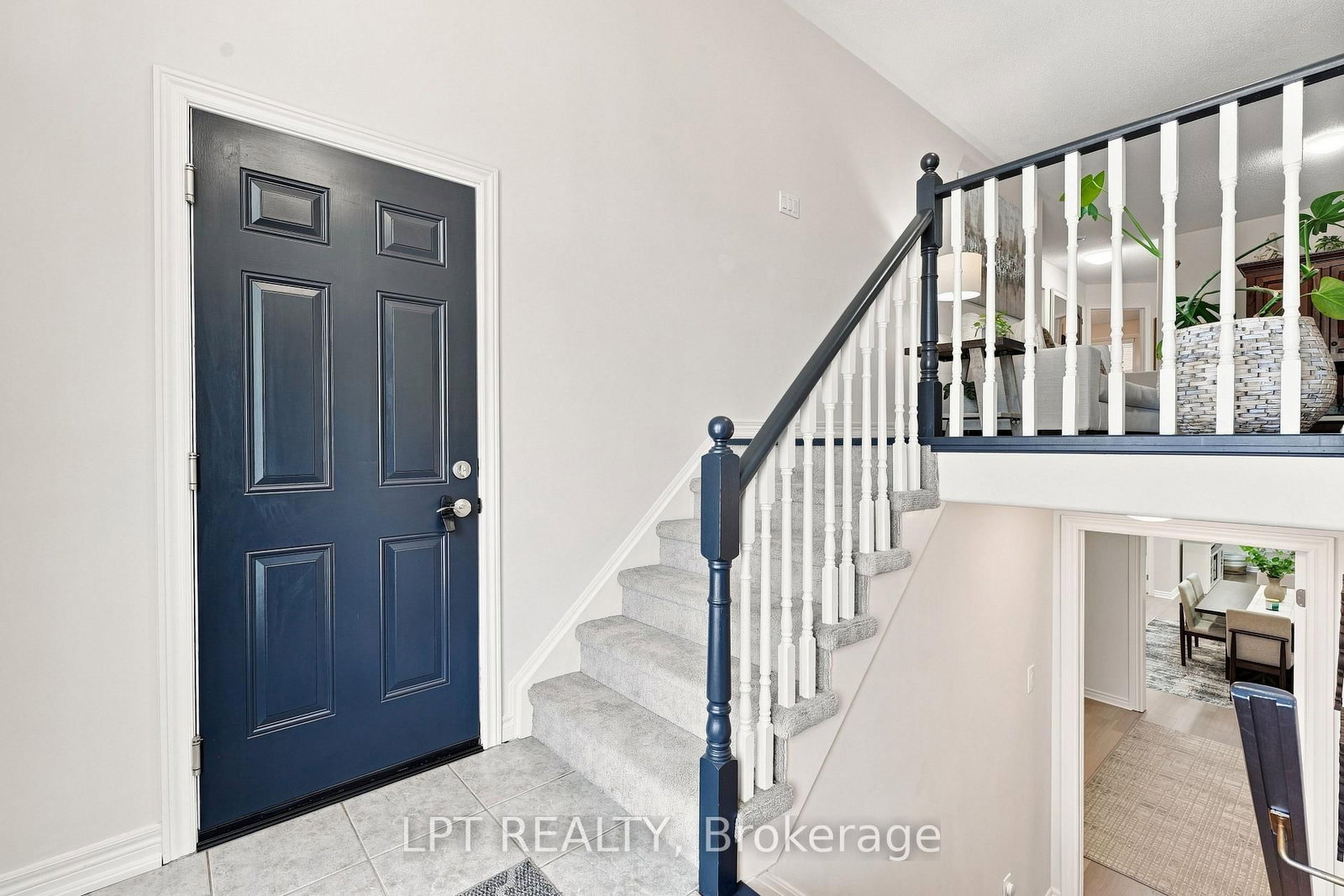 4 Lister Drive • Barrie, ON photo 5