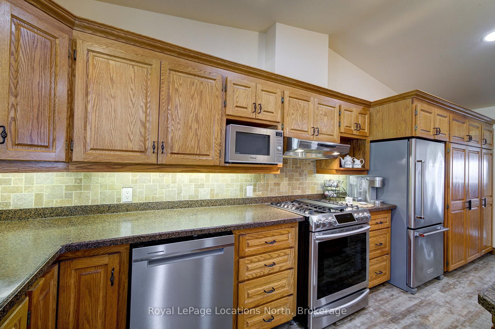 2225 Tiny Beaches Road S • Tiny, ON photo 17