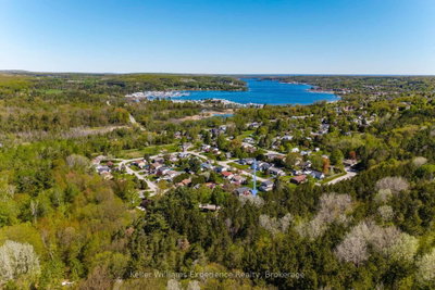 53 Therrien Court • Penetanguishene, ON photo 2