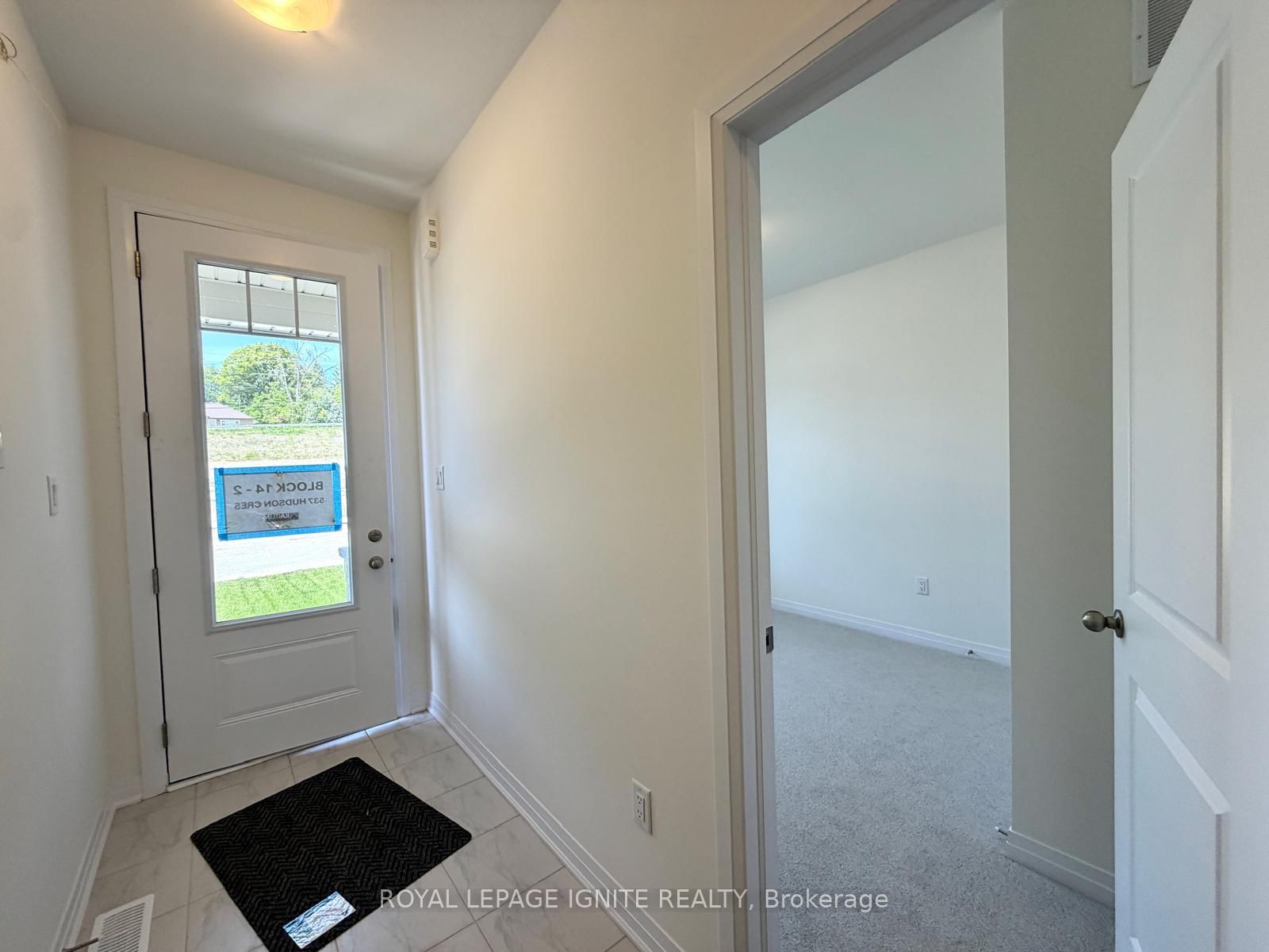 537 Hudson Crescent • Midland, ON photo 3