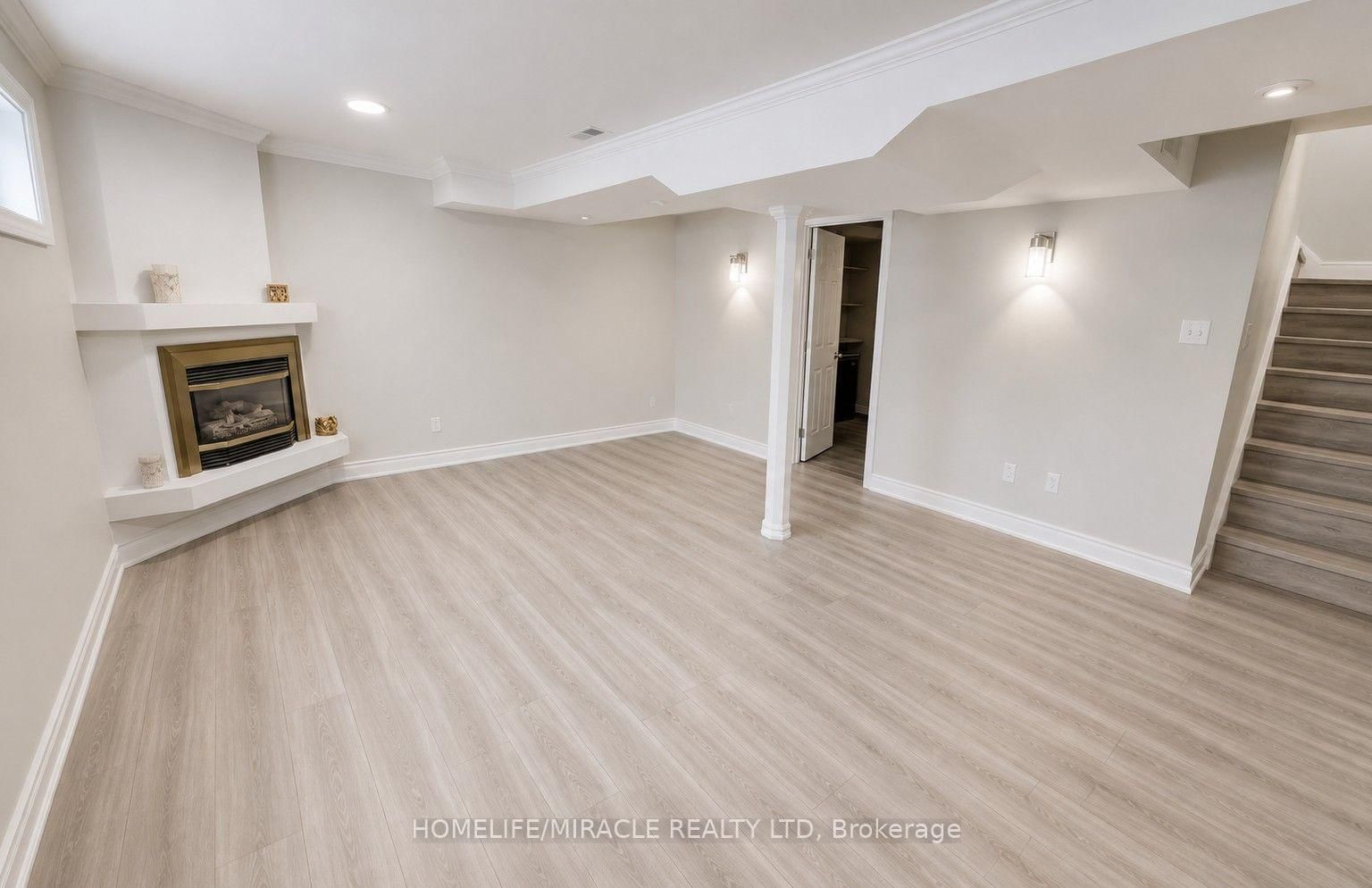 67 Livingstone Street W • Barrie, ON photo 12