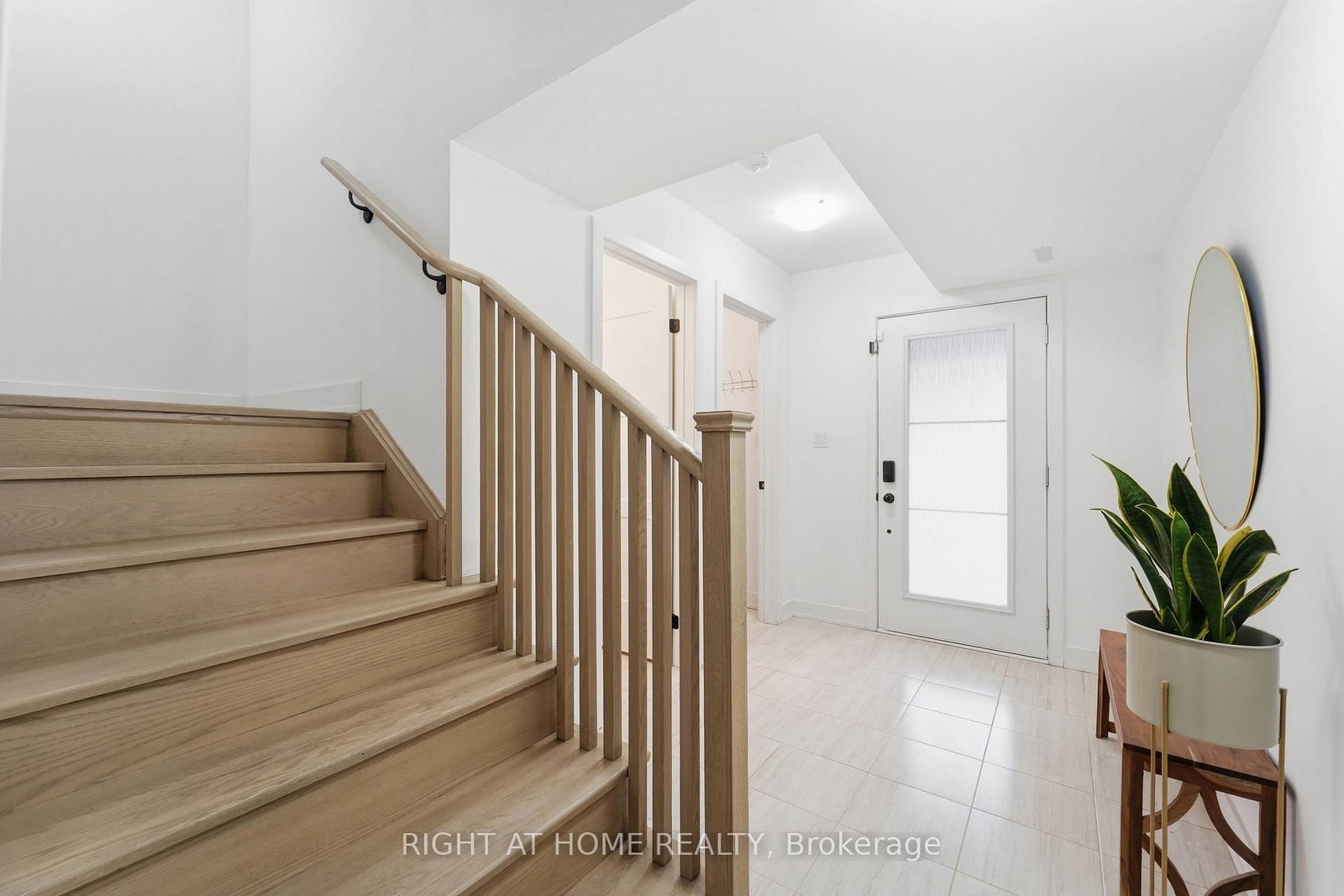 50 Hay Lane • Barrie, ON photo 6