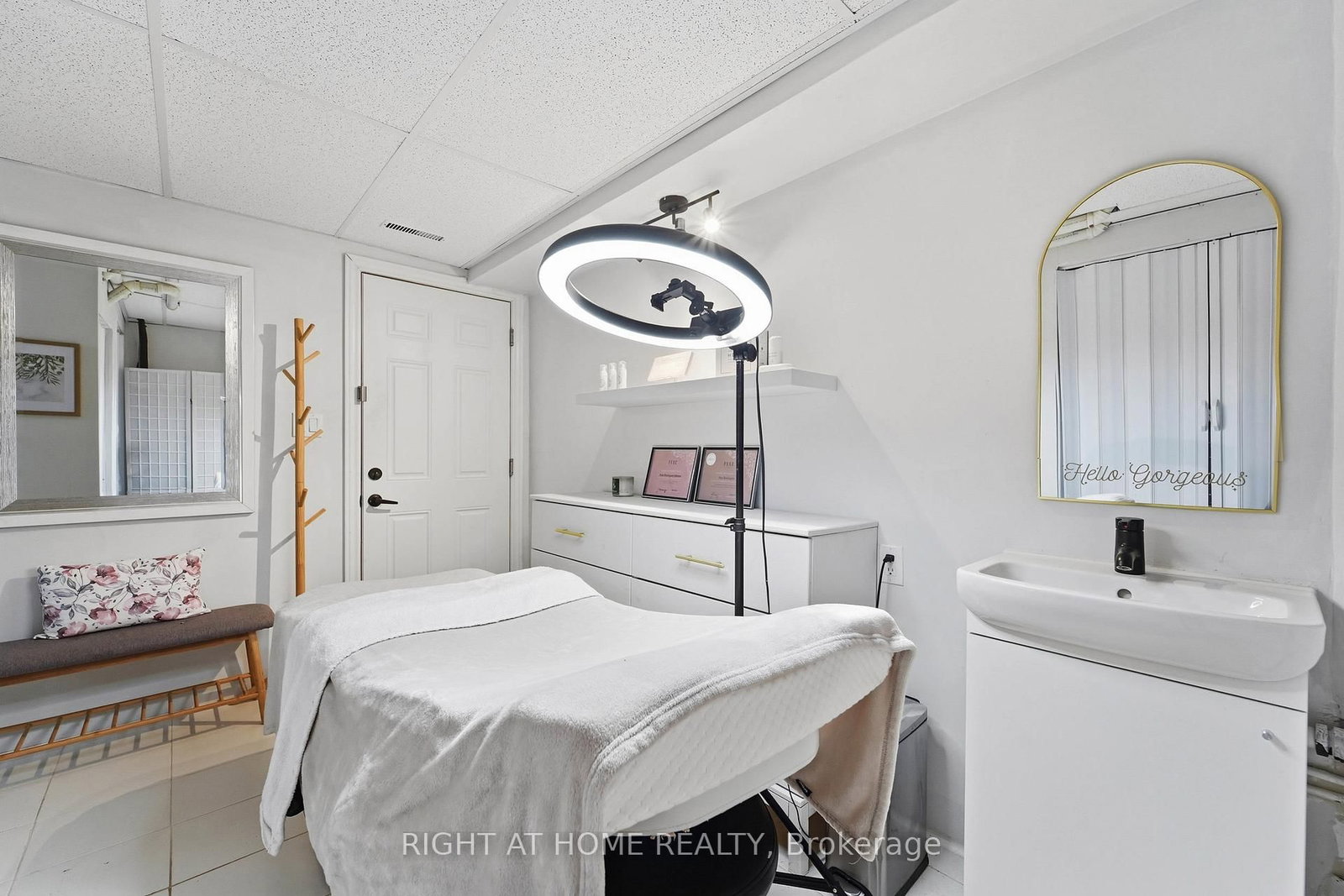 50 Hay Lane • Barrie, ON photo 9