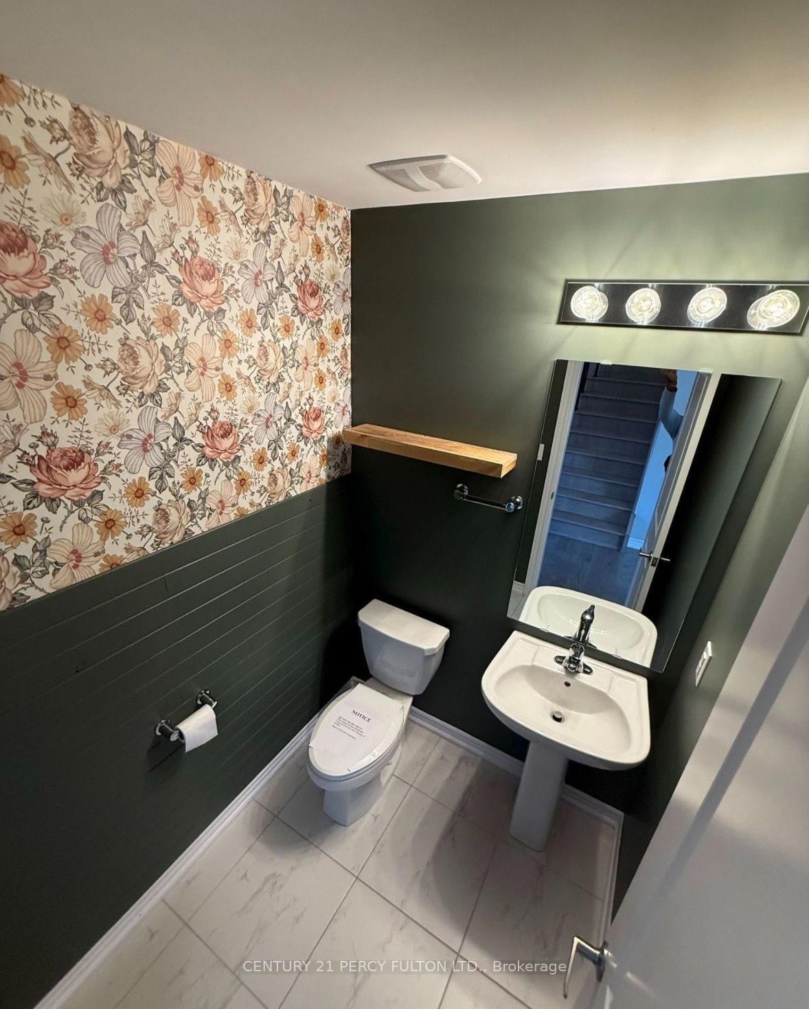 10 Rosanne Circle • Wasaga Beach, ON photo 10