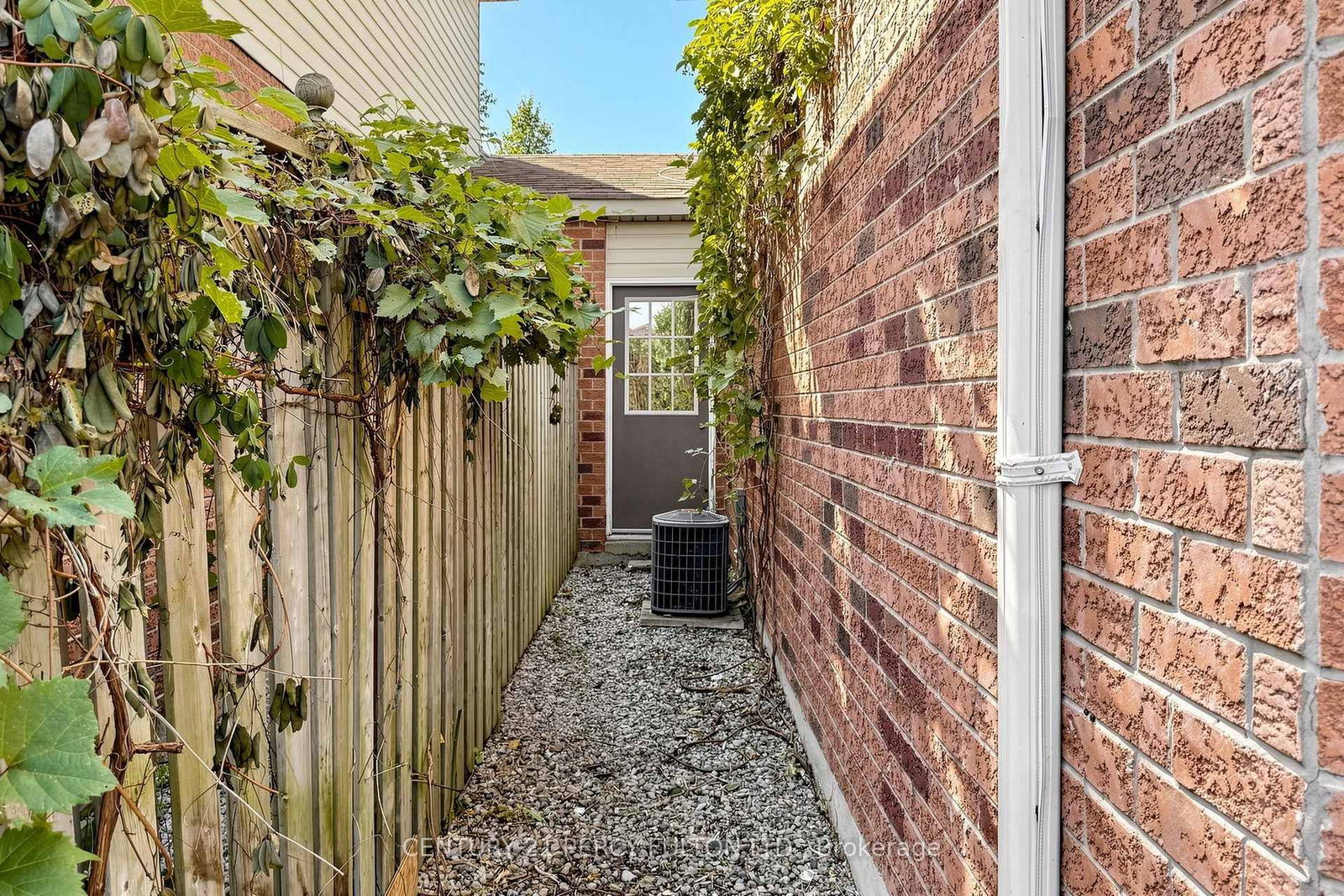 33 Churchland Drive • Barrie, ON photo 50