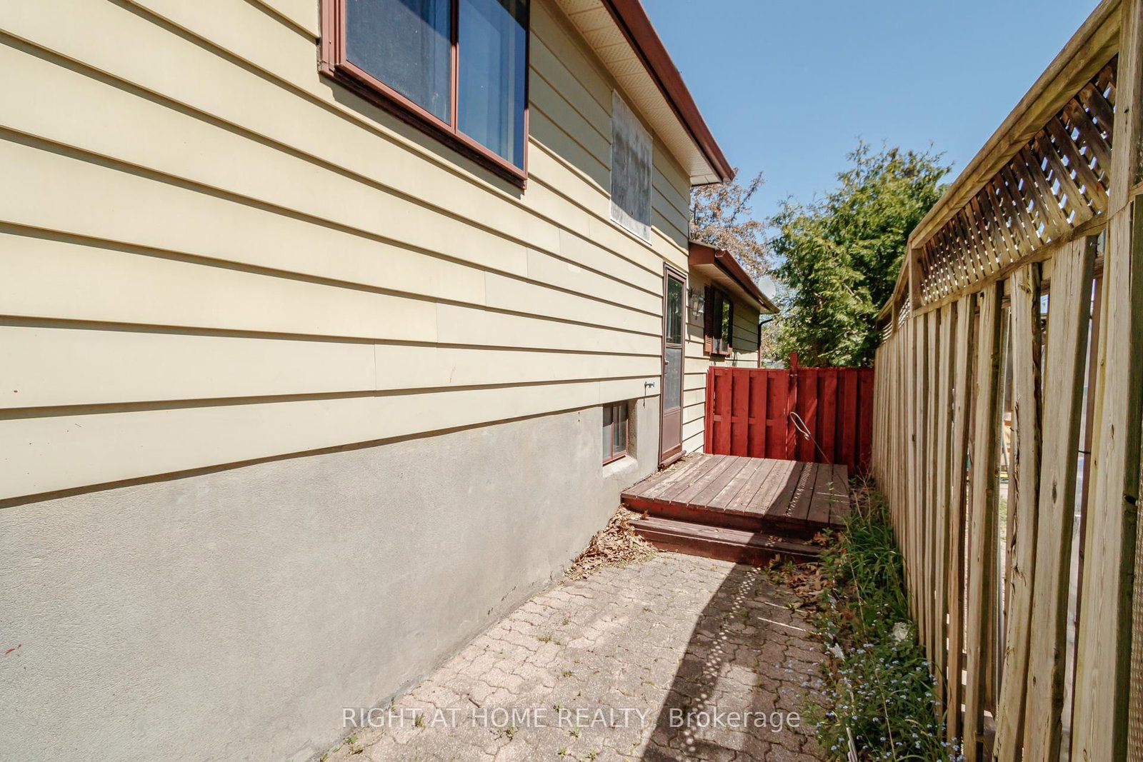 1059 Glen Mhor Crescent • Midland, ON photo 29