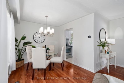 1059 Glen Mhor Crescent • Midland, ON photo 8