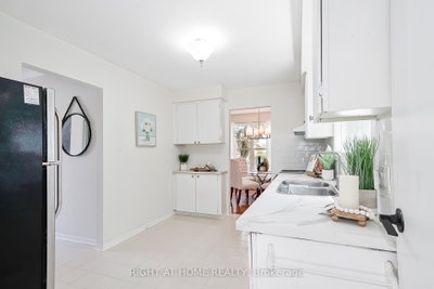 1059 Glen Mhor Crescent • Midland, ON photo 9