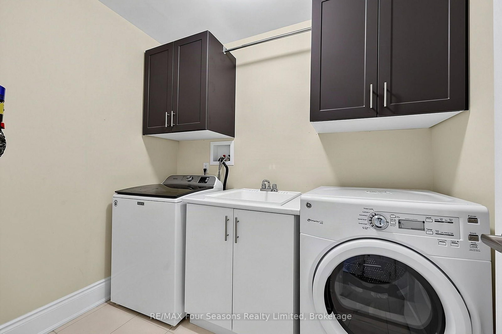 2 Shipyard Lane • Collingwood, ON photo 32