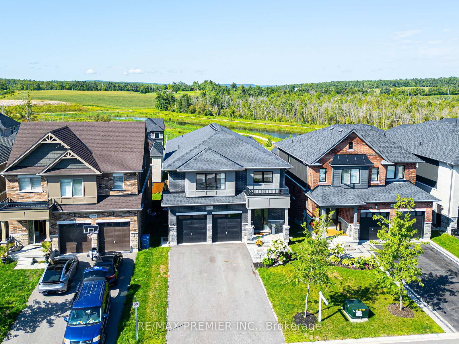 3020 Sierra Drive • Orillia, ON photo 1