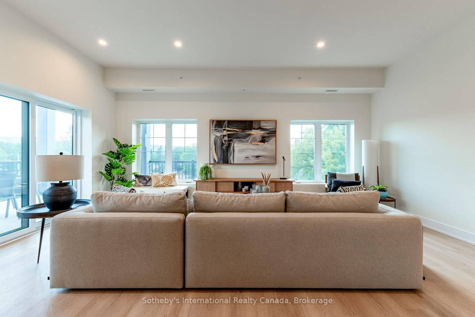 121 Mary St Street • #311 • Clearview, ON photo 14