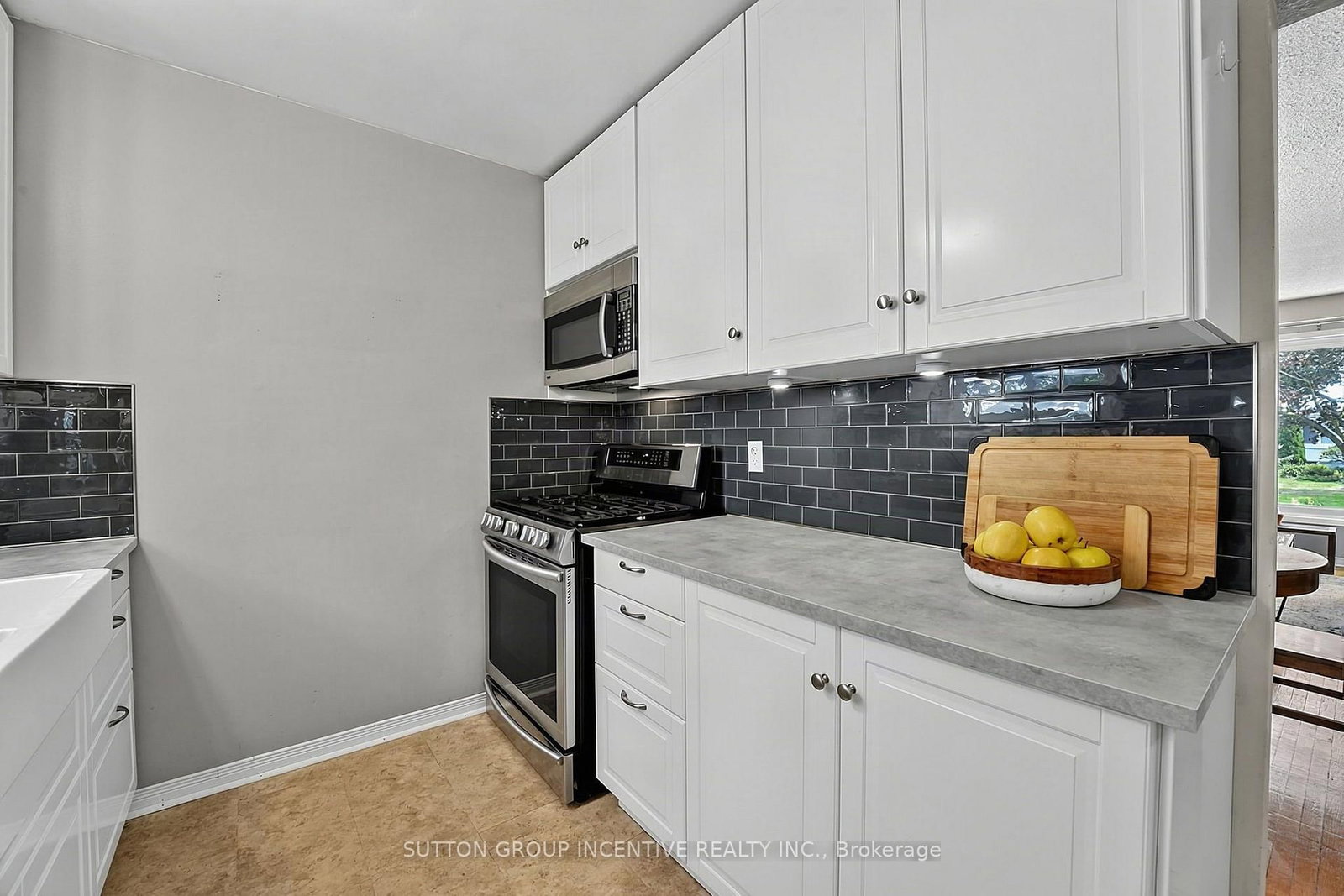 35 Jills Court • Barrie, ON photo 21