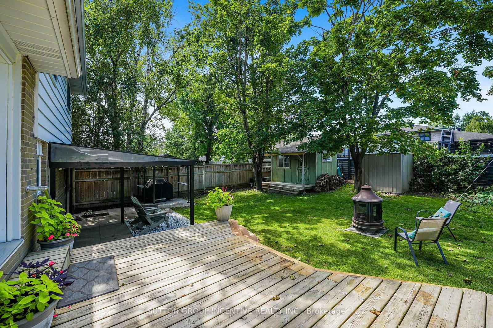35 Jills Court • Barrie, ON photo 8