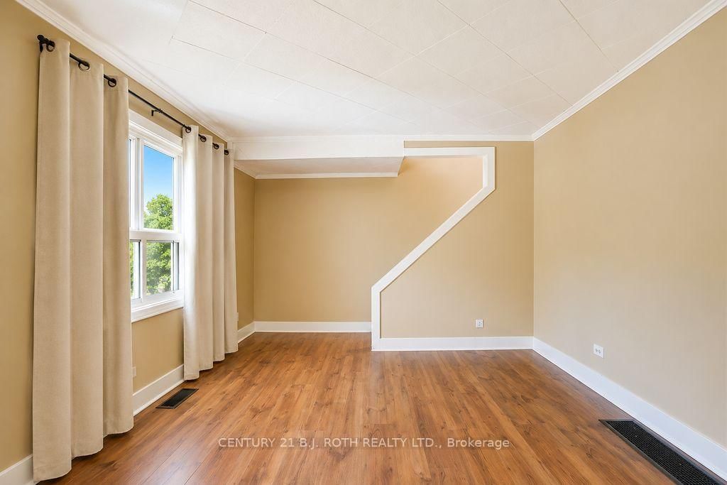 186 OXFORD Street • Orillia, ON photo 10