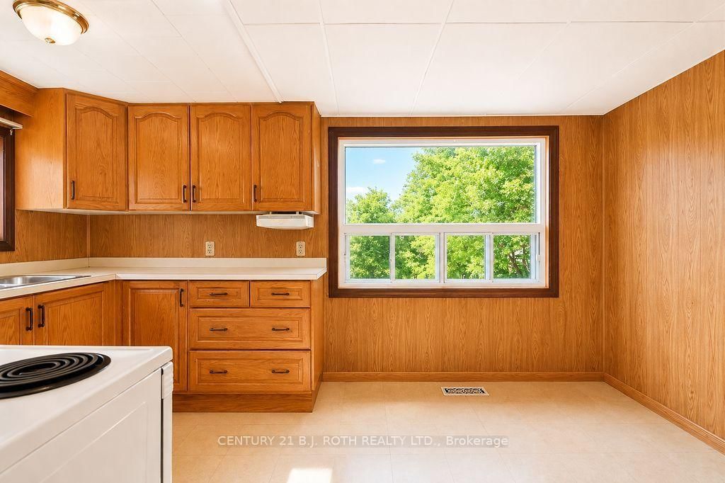 186 OXFORD Street • Orillia, ON photo 14