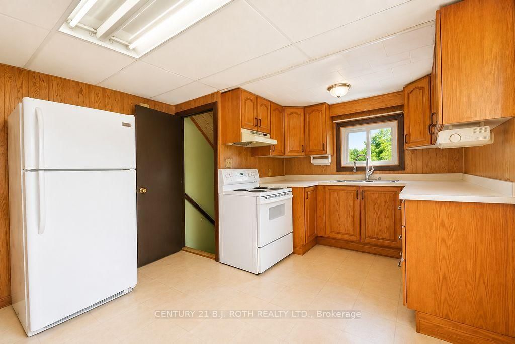 186 OXFORD Street • Orillia, ON photo 16
